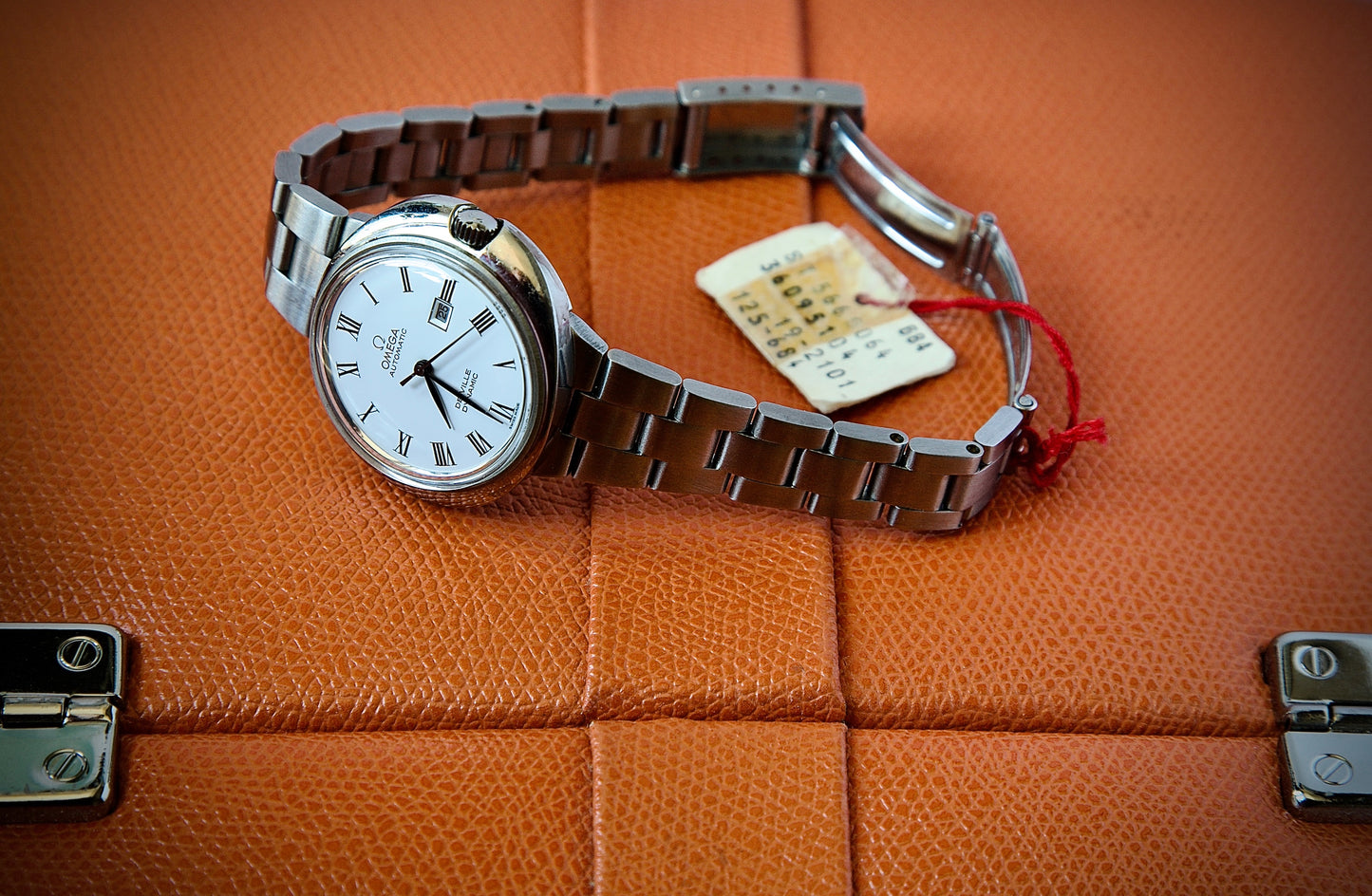 Omega Dynamic De Ville automático de mujer NOS ref. ST 566. 0064 (1973)
