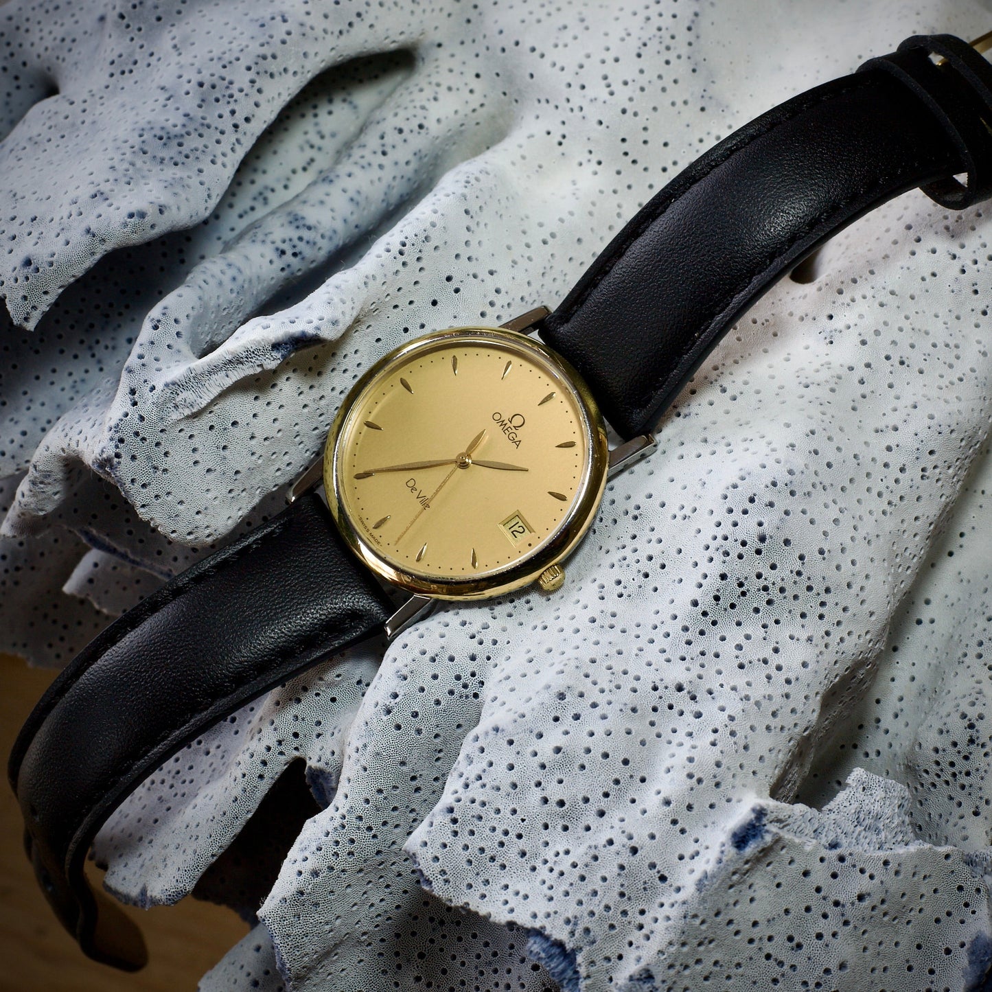 Omega Vintage De Ville 196. 2432 with champagne dial