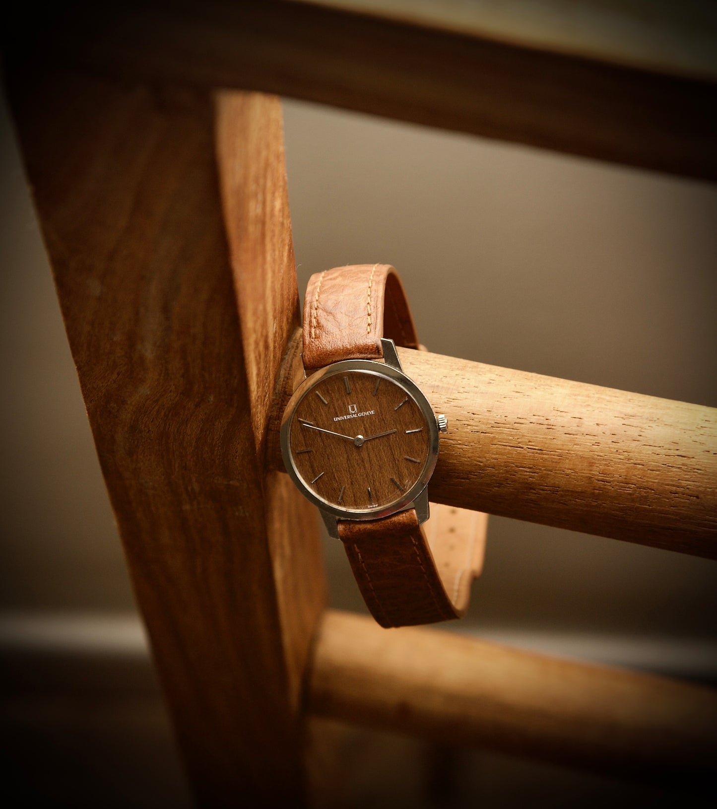 Universal Genève Vintage 60s – Esfera de Madera Única de Cuerda Manual