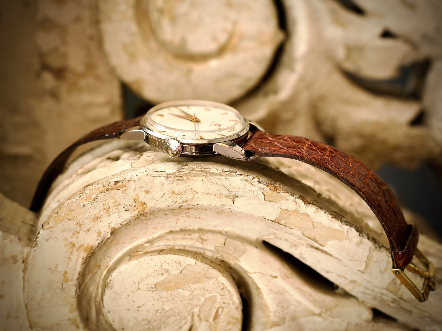 Omega Vintage de 1952- Esfera "Honeycomb"