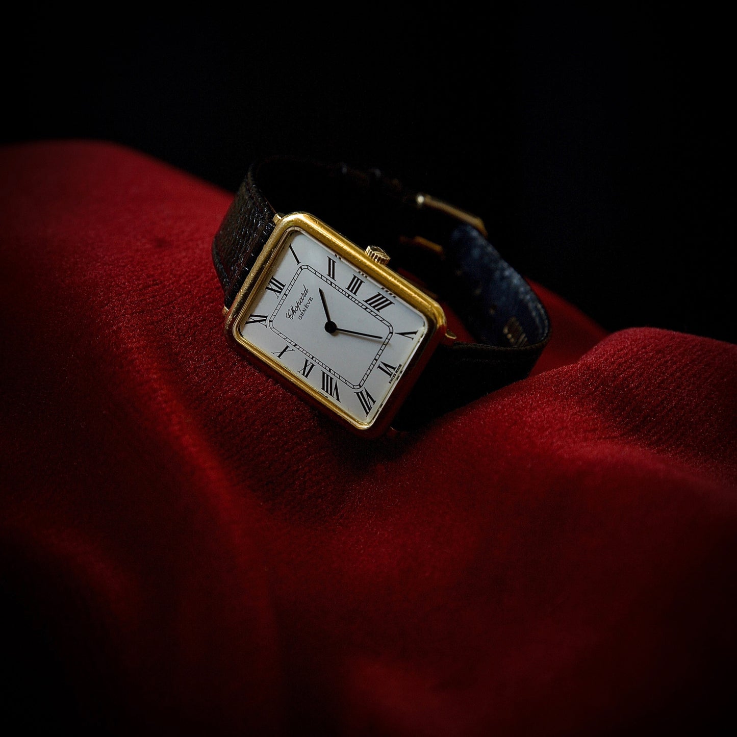 Chopard Tank Oro 18K – Cuerda Manual (Años 80)