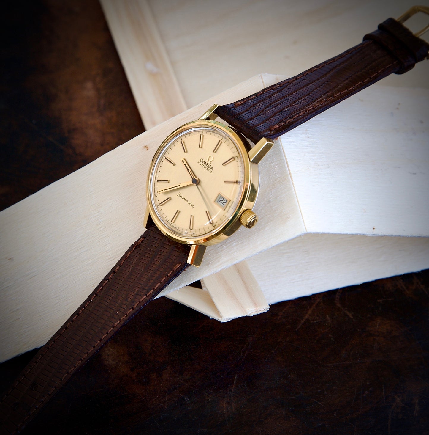 Omega Seamaster Automatic Ref. 166. 0202 (1974) – Champagne Dial