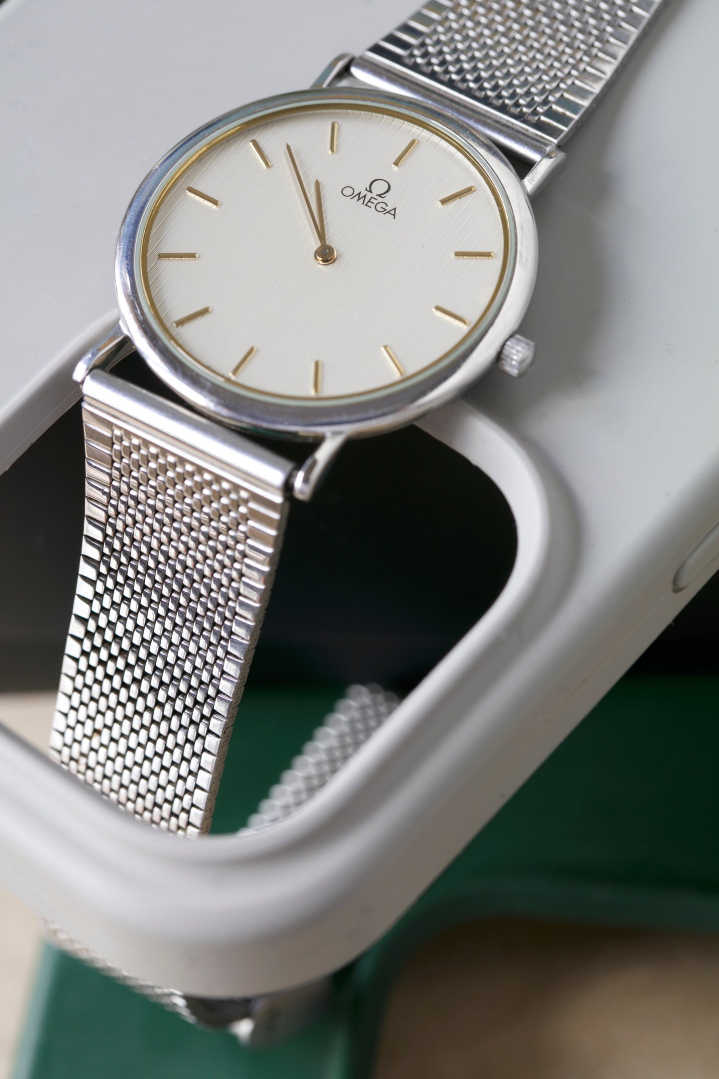 Omega De Ville NOS Quartz – Ref. 195. 0075 (Años 80)