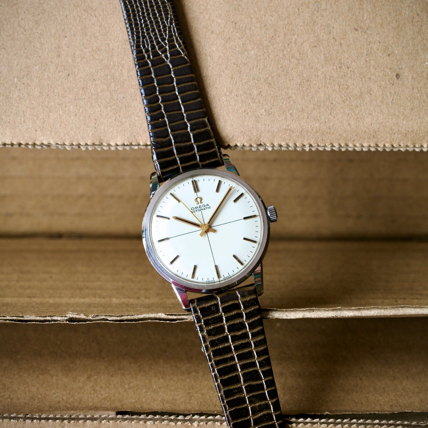 Omega Automático de 1961 – Esfera blanca Crosshair