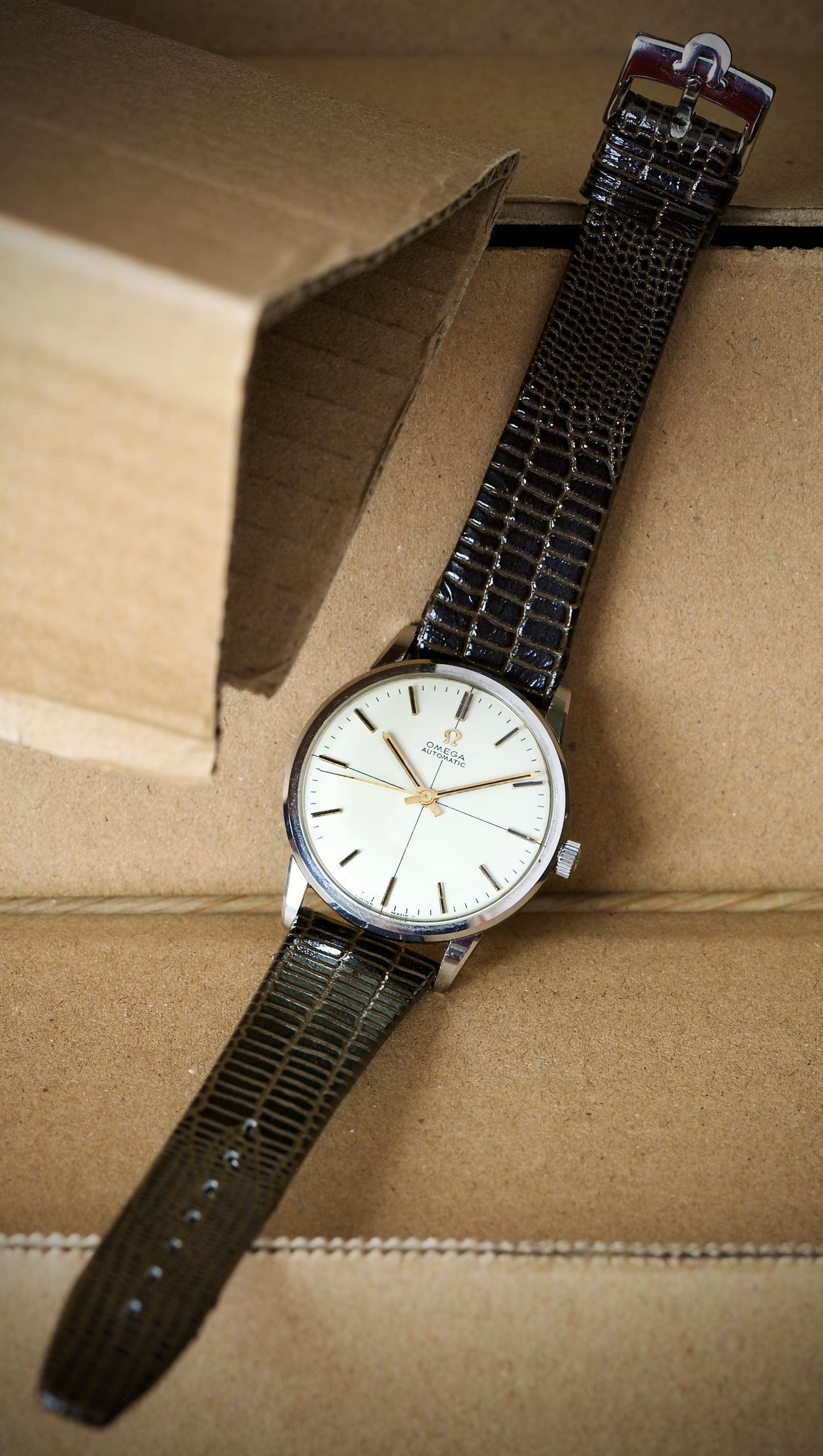 Omega Automático de 1961 – Esfera blanca Crosshair