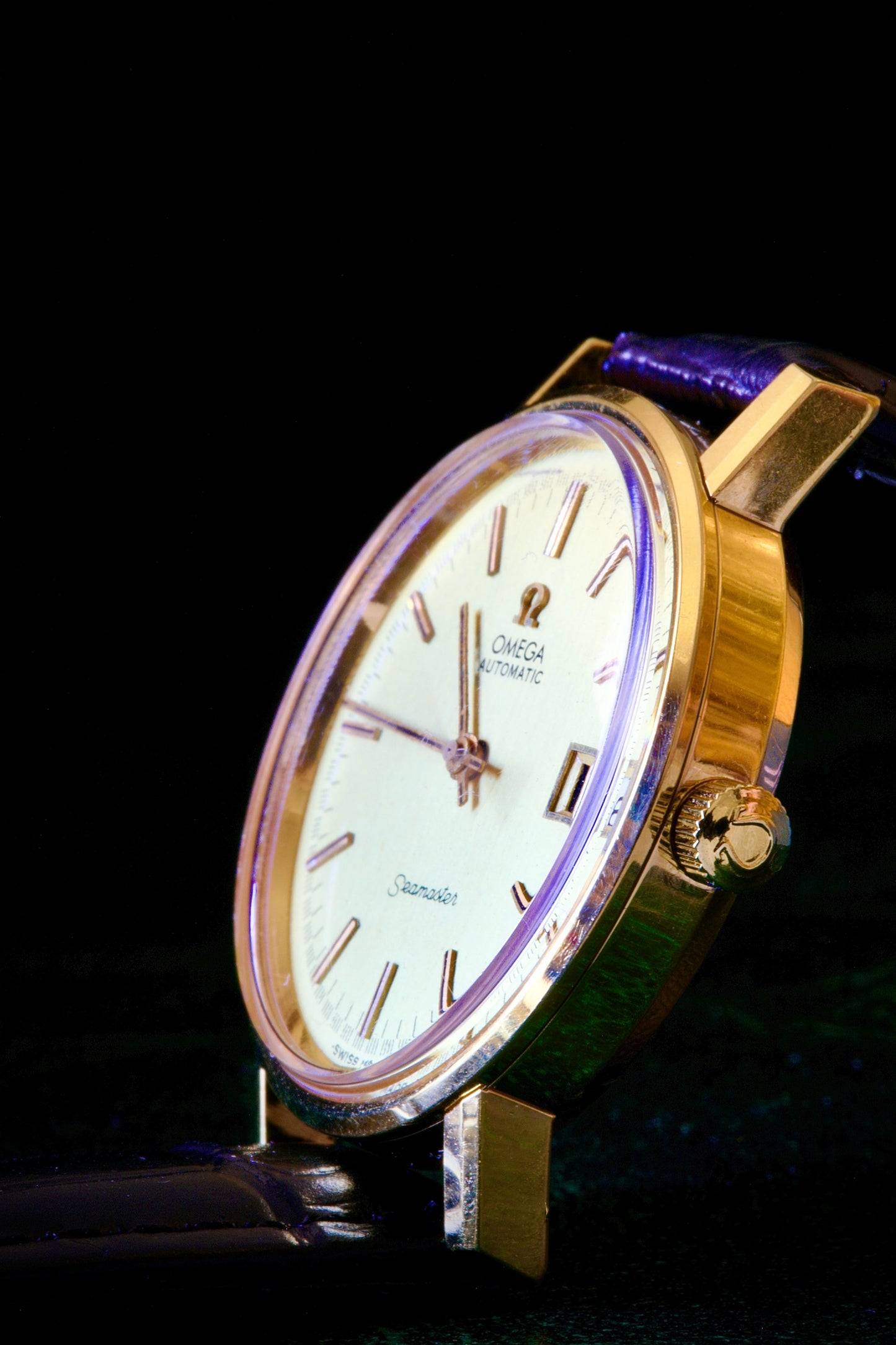 Omega Seamaster Automático Ref. 166. 0202 (1973) – Esfera Dorada