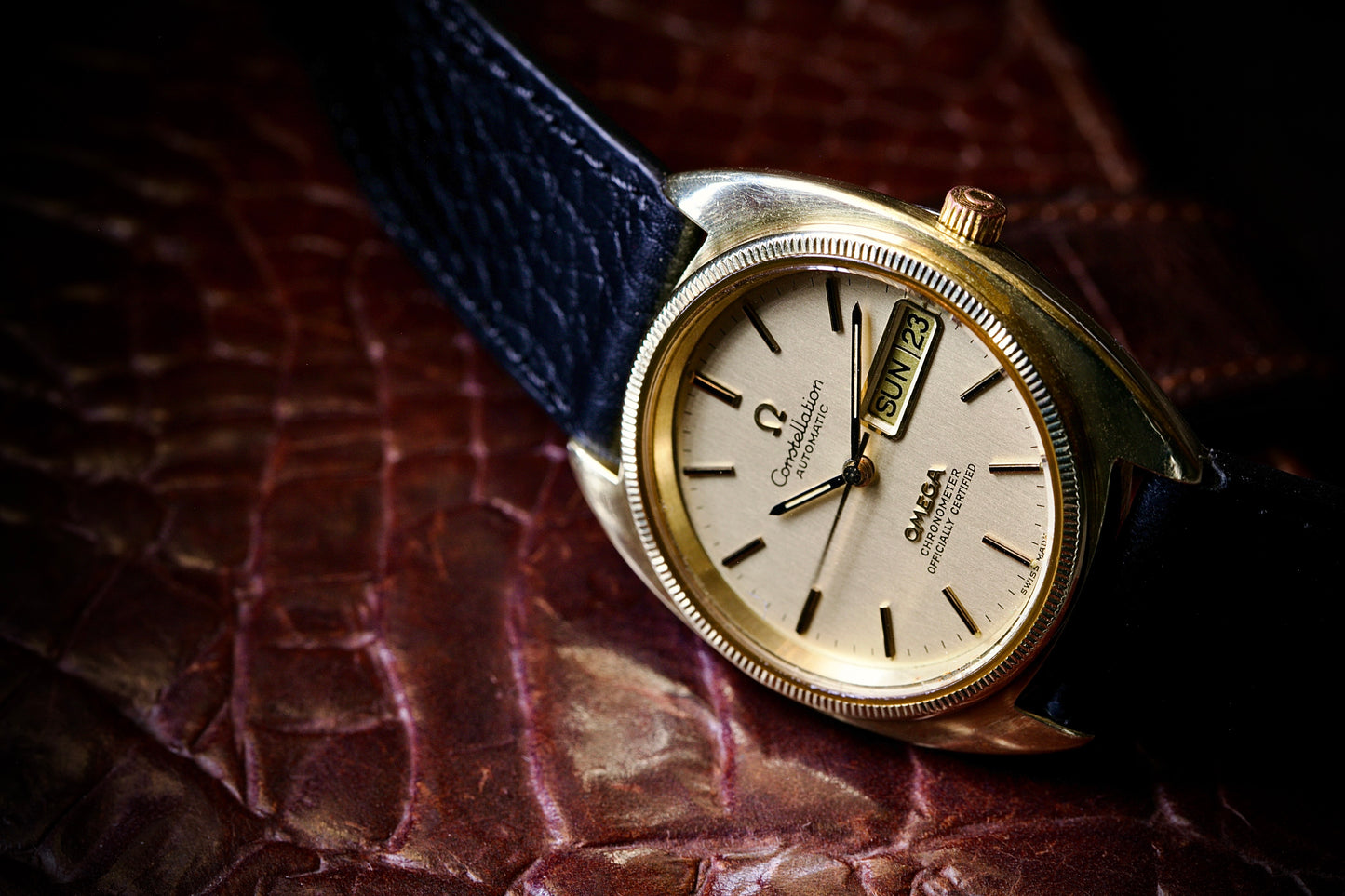 Omega Constellation C-Shape Automatic Ref. 168. 0057 Yellow Gold Fluted Bezel (1973) 
