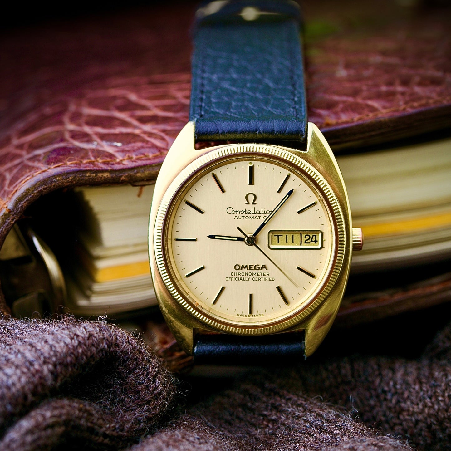 Omega Constellation C-Shape Automatic Ref. 168. 0057 Yellow Gold Fluted Bezel (1973) 
