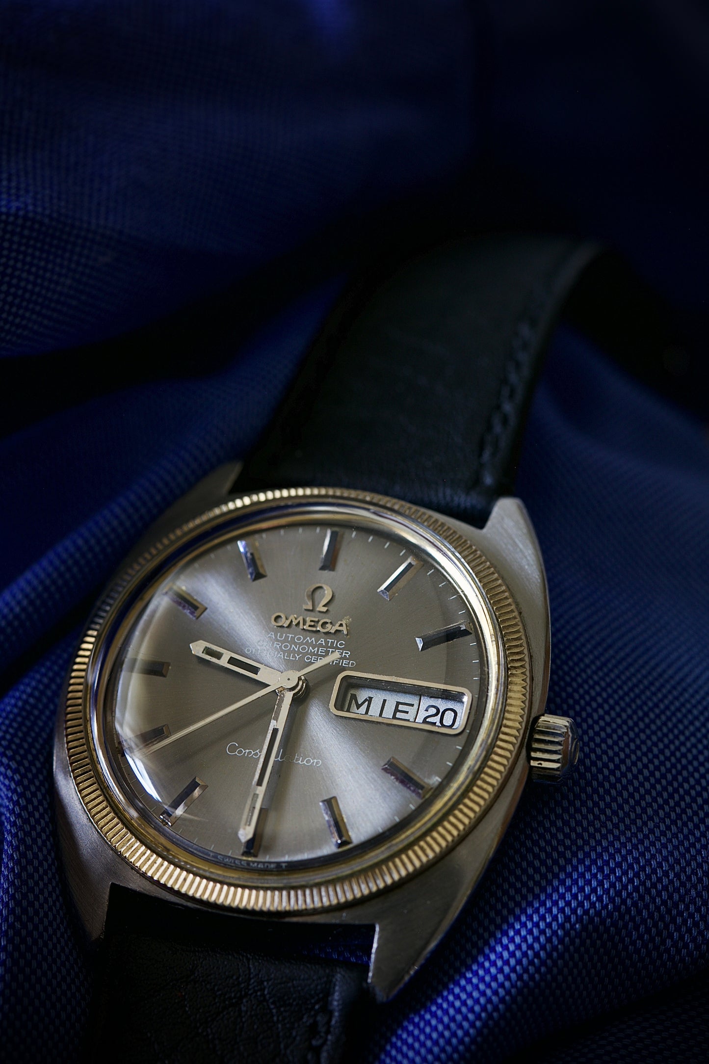 Omega Constellation C-Shape Automatic Ref. 168.029 | Original Gray Dial | Fluted White Gold Bezel

