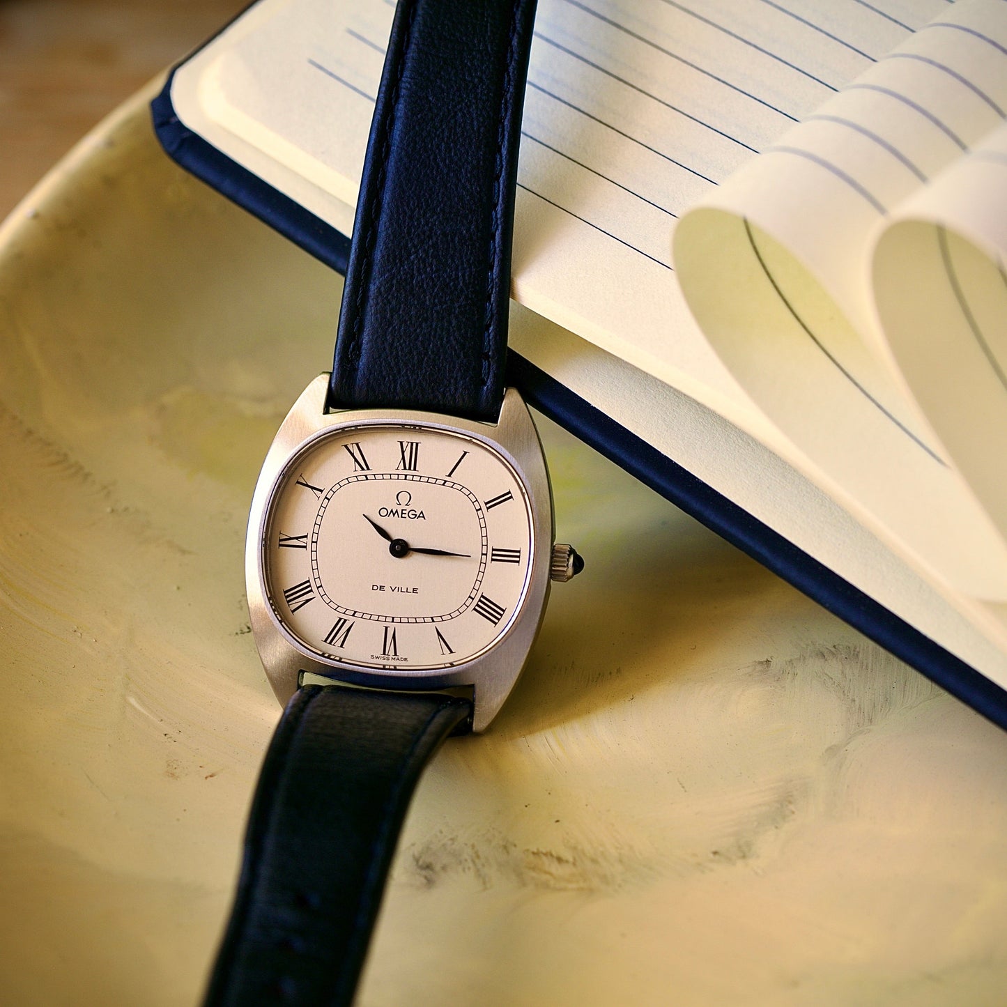 Omega De Ville Manual Wind Ref. 111. 0132 (1975) – Cream Roman Dial