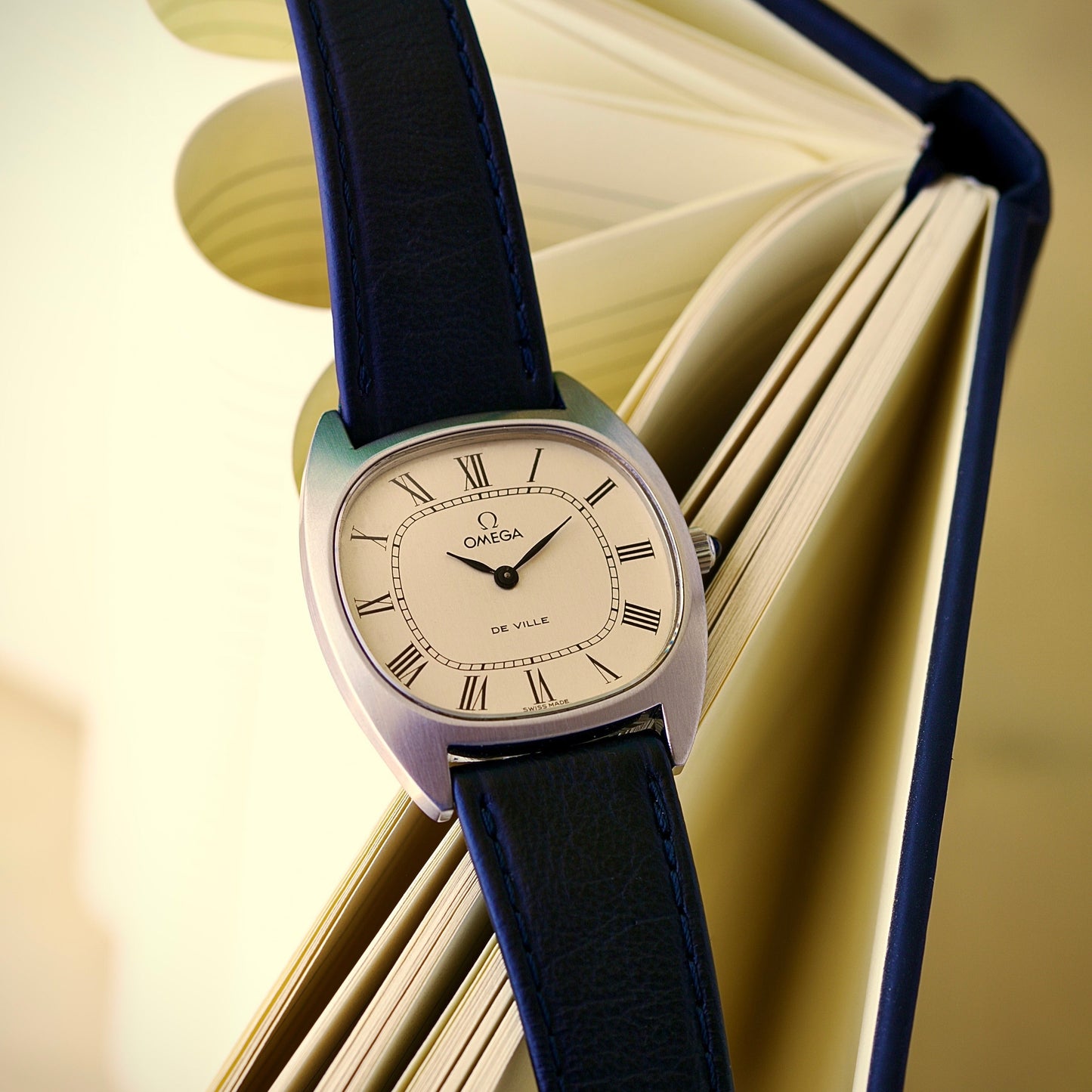 Omega De Ville Manual Wind Ref. 111. 0132 (1975) – Cream Roman Dial