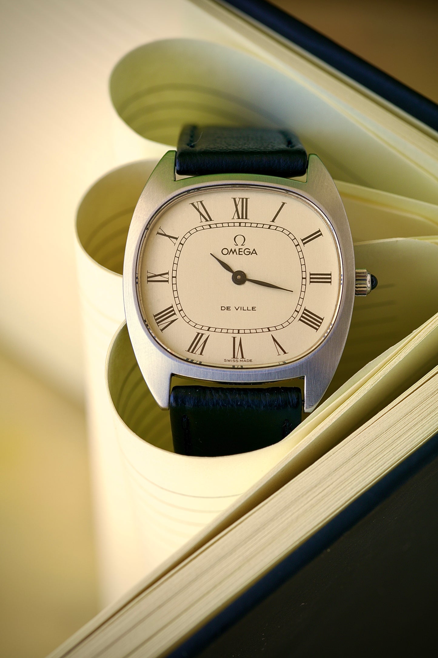 Omega De Ville Manual Wind Ref. 111. 0132 (1975) – Cream Roman Dial