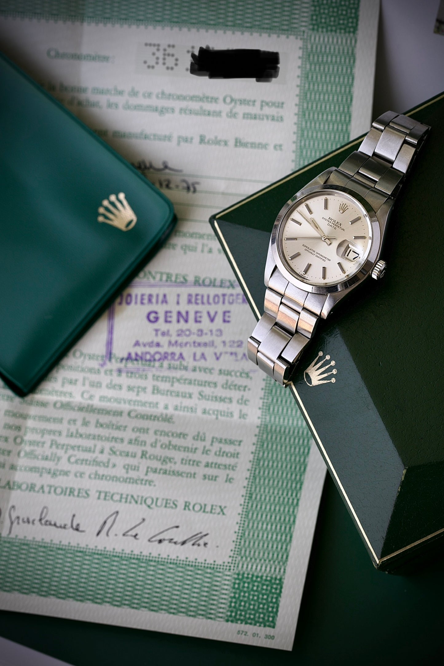 Rolex Oyster Perpetual Date Ref. 1500 Full Set (1975) – Esfera Plateada