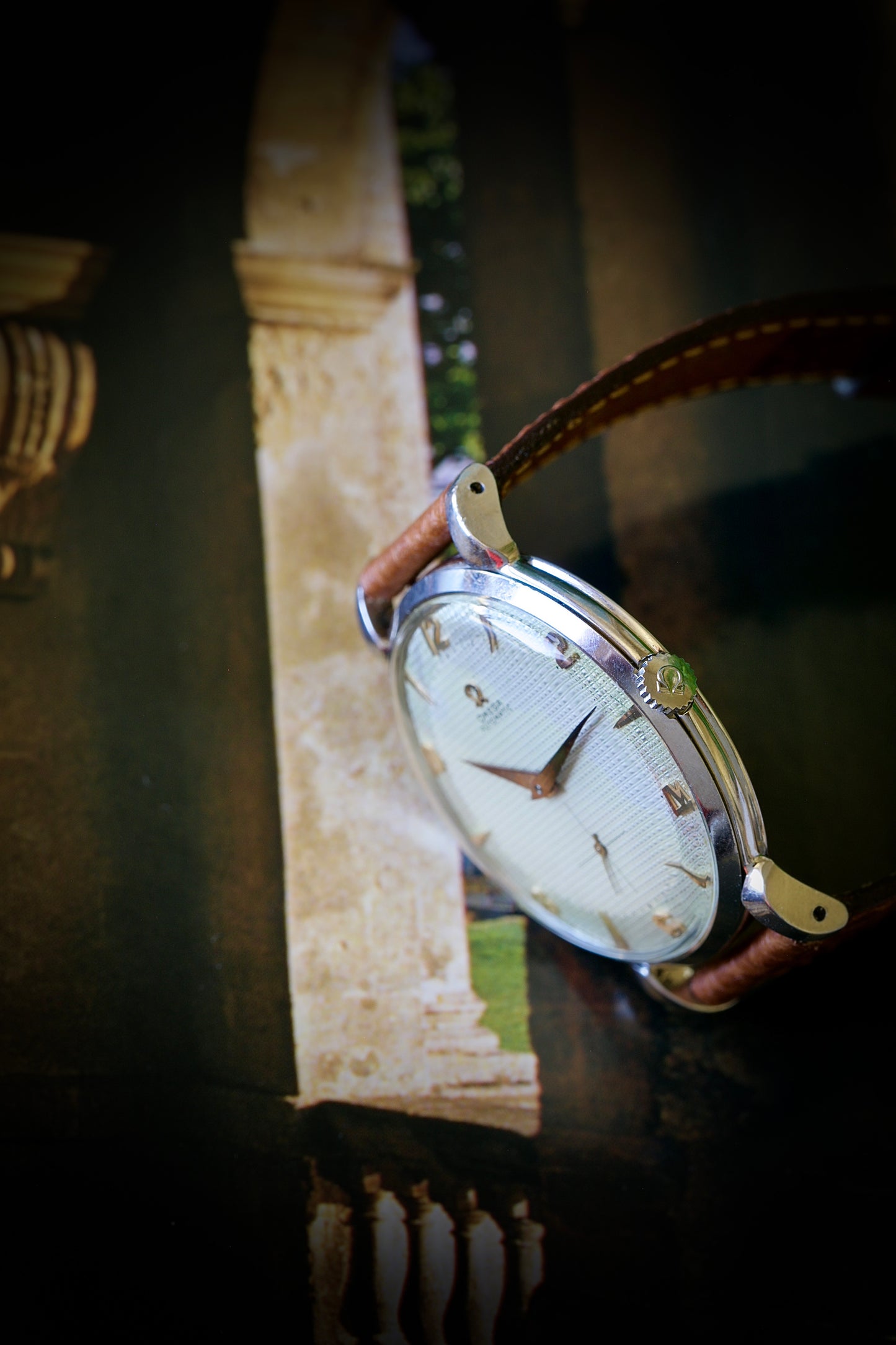 Omega Automático Jumbo Esfera Guilloché “Clous de Paris” Bumper Ref. 2663-3 Año (1952)