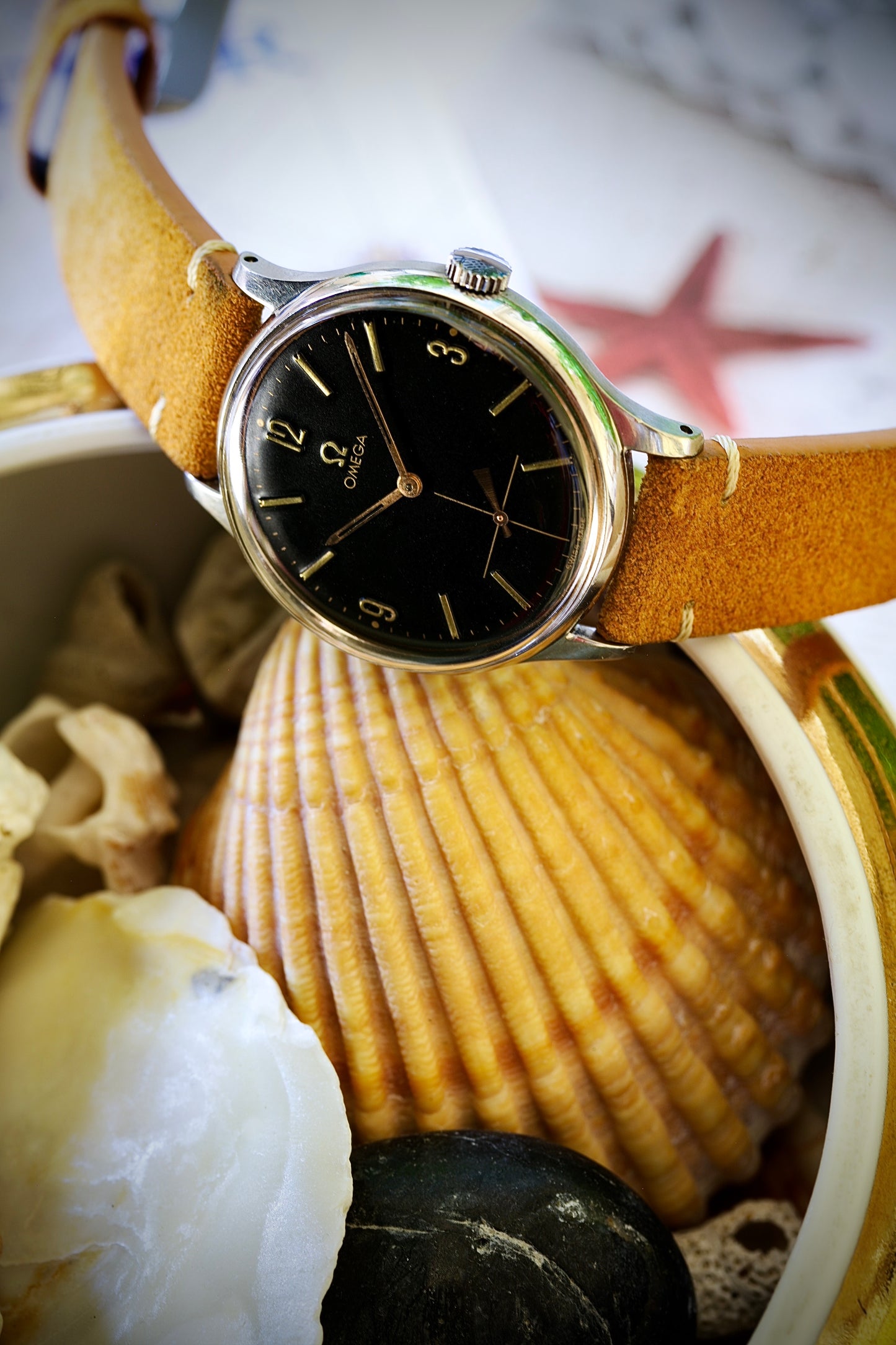 Omega Cuerda Manual Negro