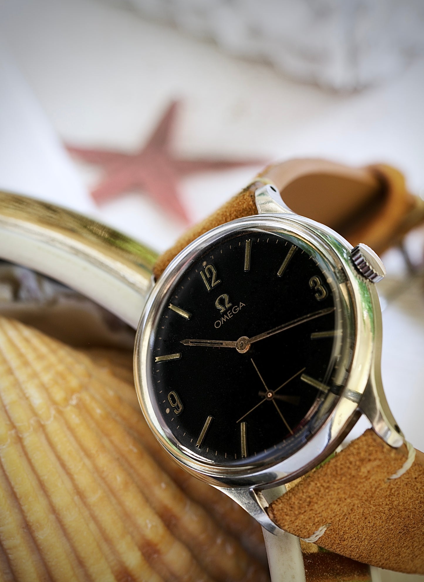Omega Cuerda Manual Negro