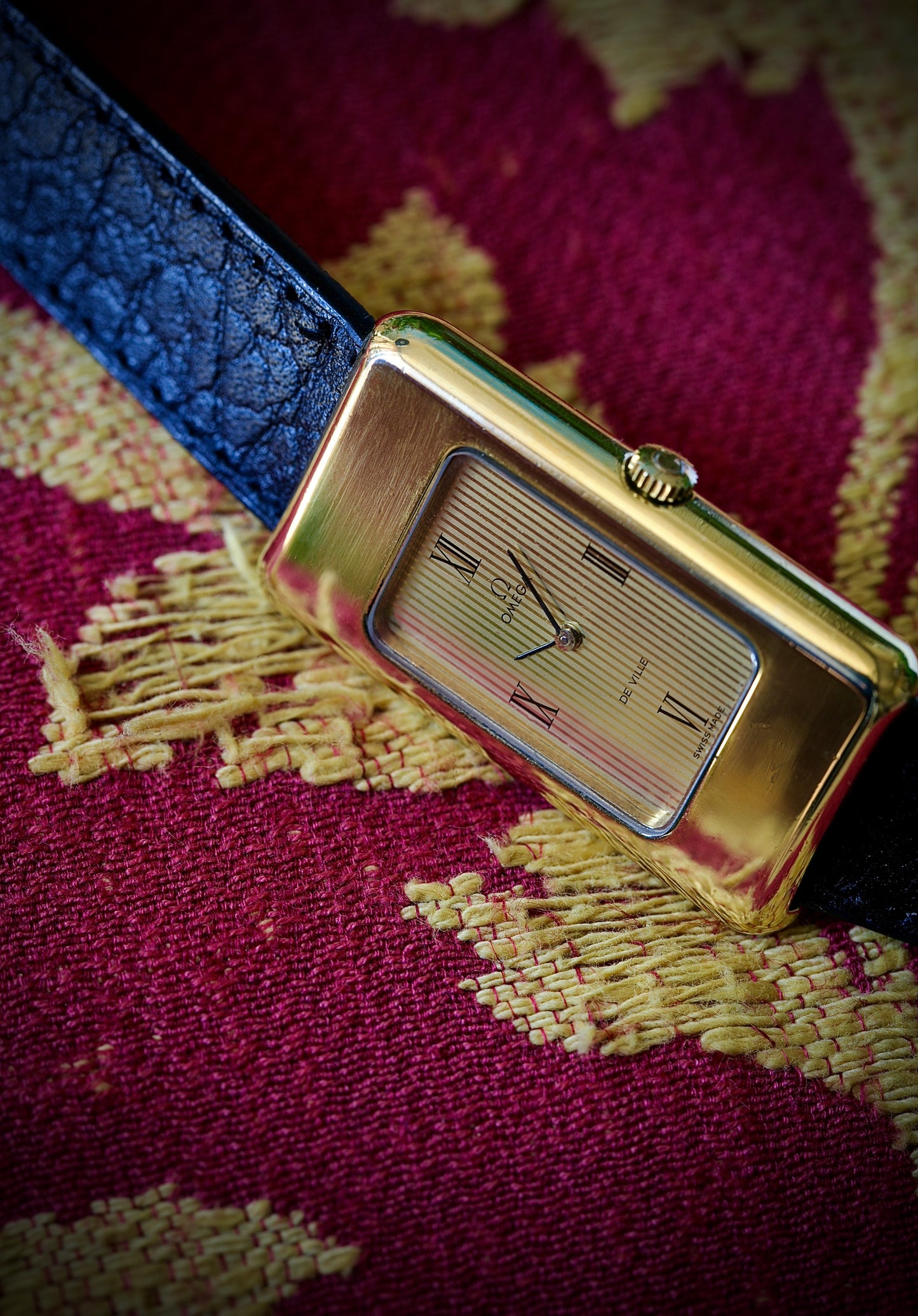 Omega De Ville Tank XL 1974 – Calibre 625 | "Diplomatic" Dial