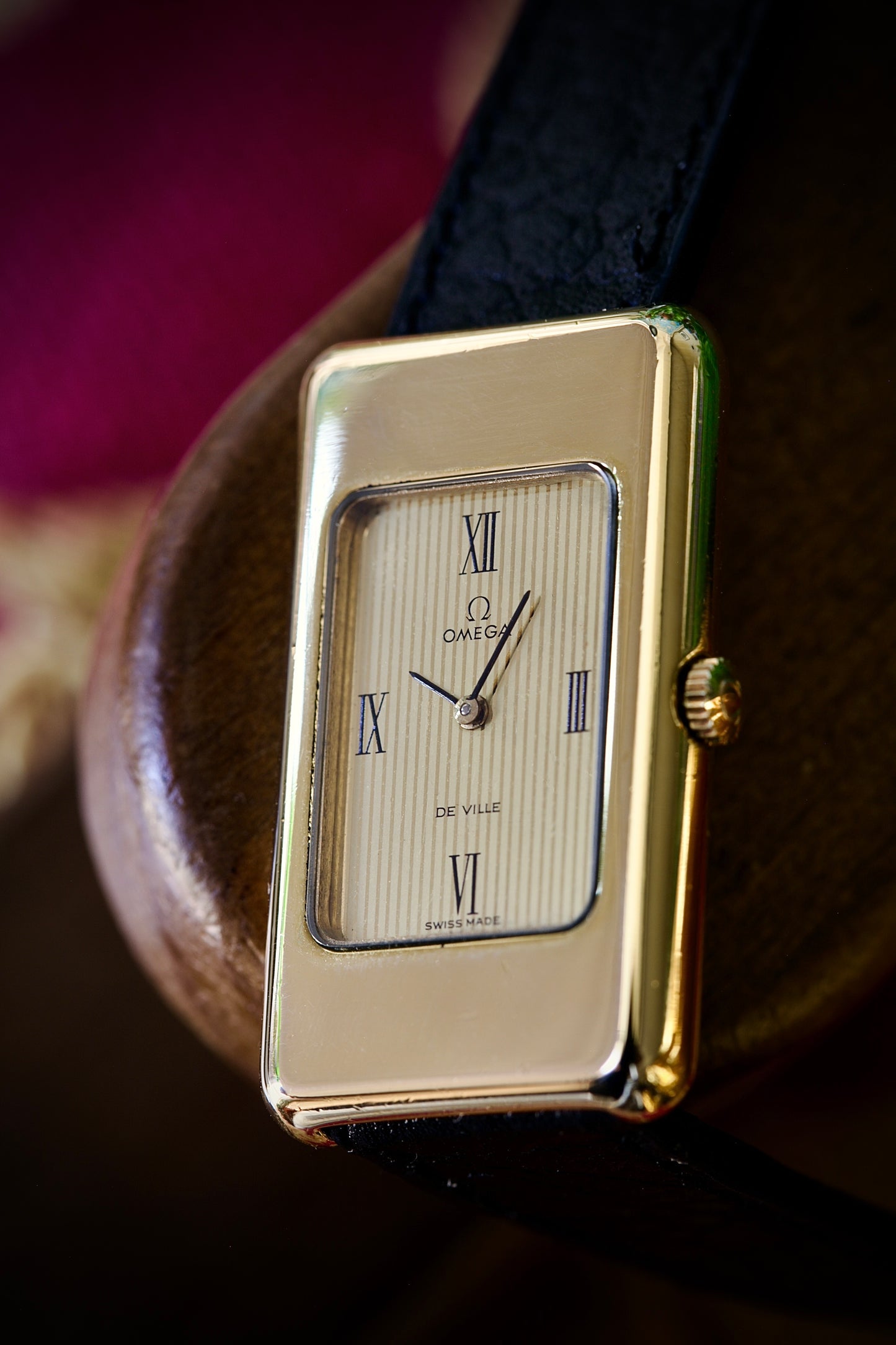 Omega De Ville Tank XL 1974 – Calibre 625 | "Diplomatic" Dial