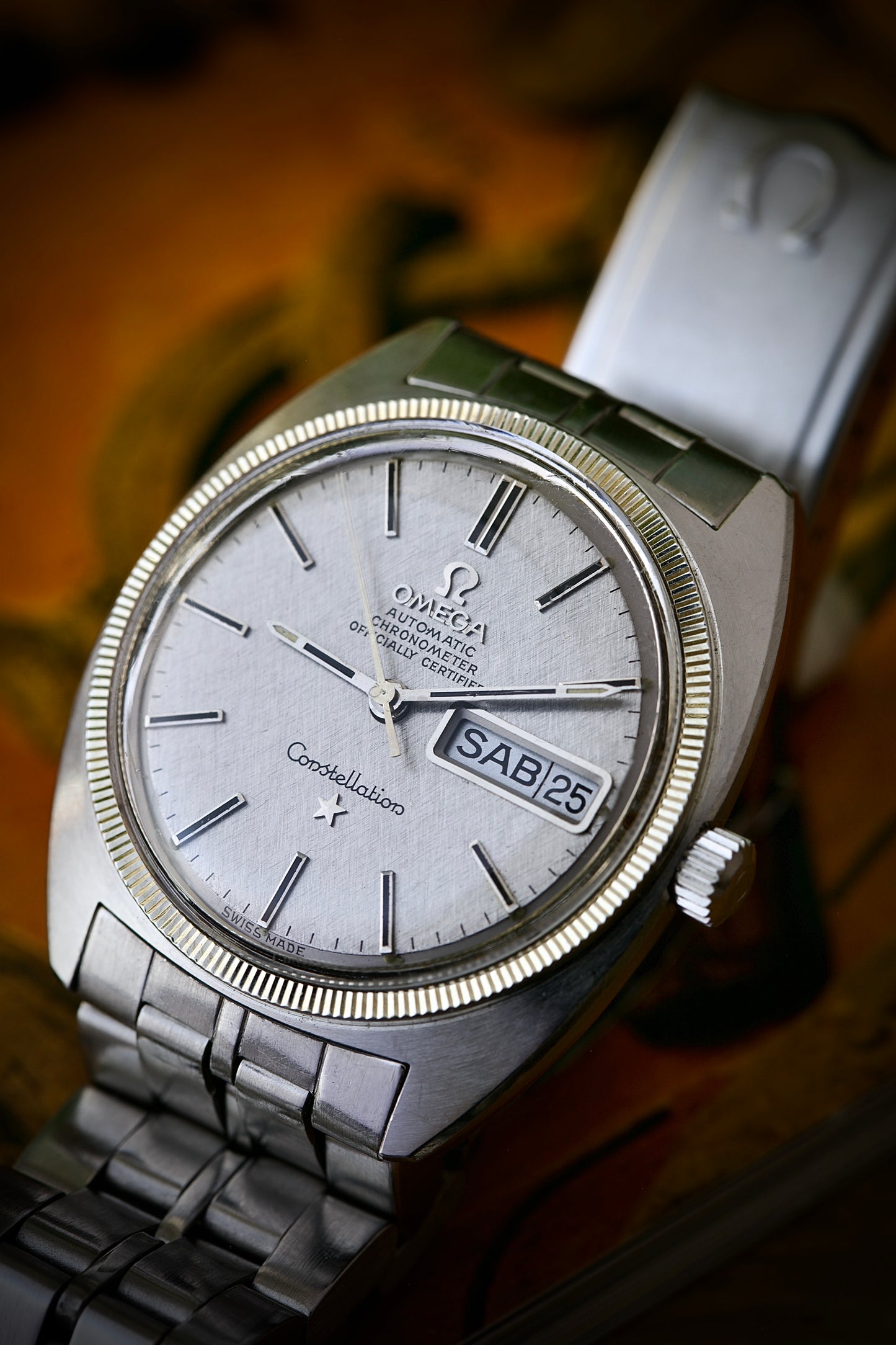 Omega Constellation C-Shape Ref. 168.029 – (1970) White Gold Fluted Bezel