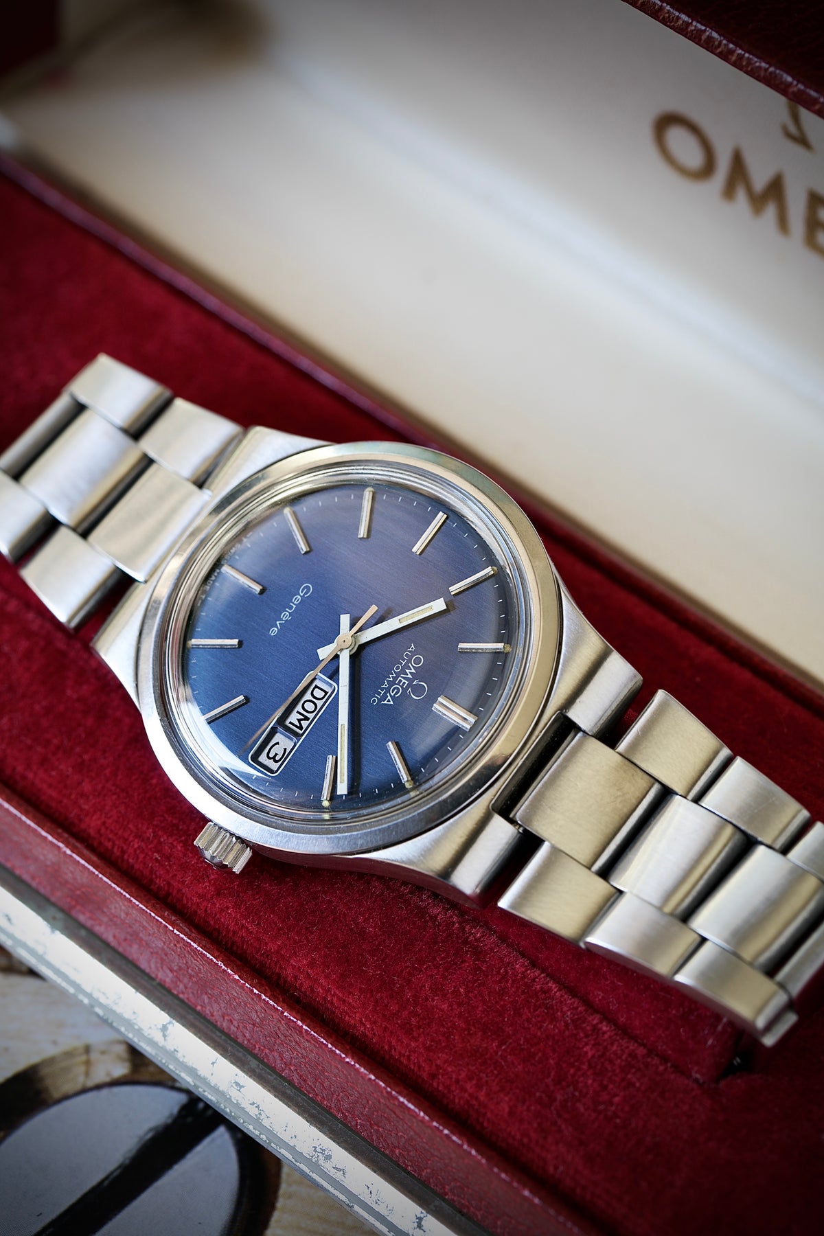 Omega Genève Ref. 166. 0174 Automático con Esfera Azul | Estuche Original Omega | Años 70