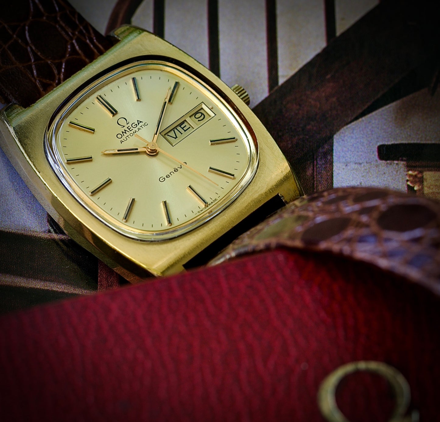 Omega Genève "TV Style" Automático Ref. 166. 0188 – Estuche Omega Vintage |Chapado en Oro -  1974