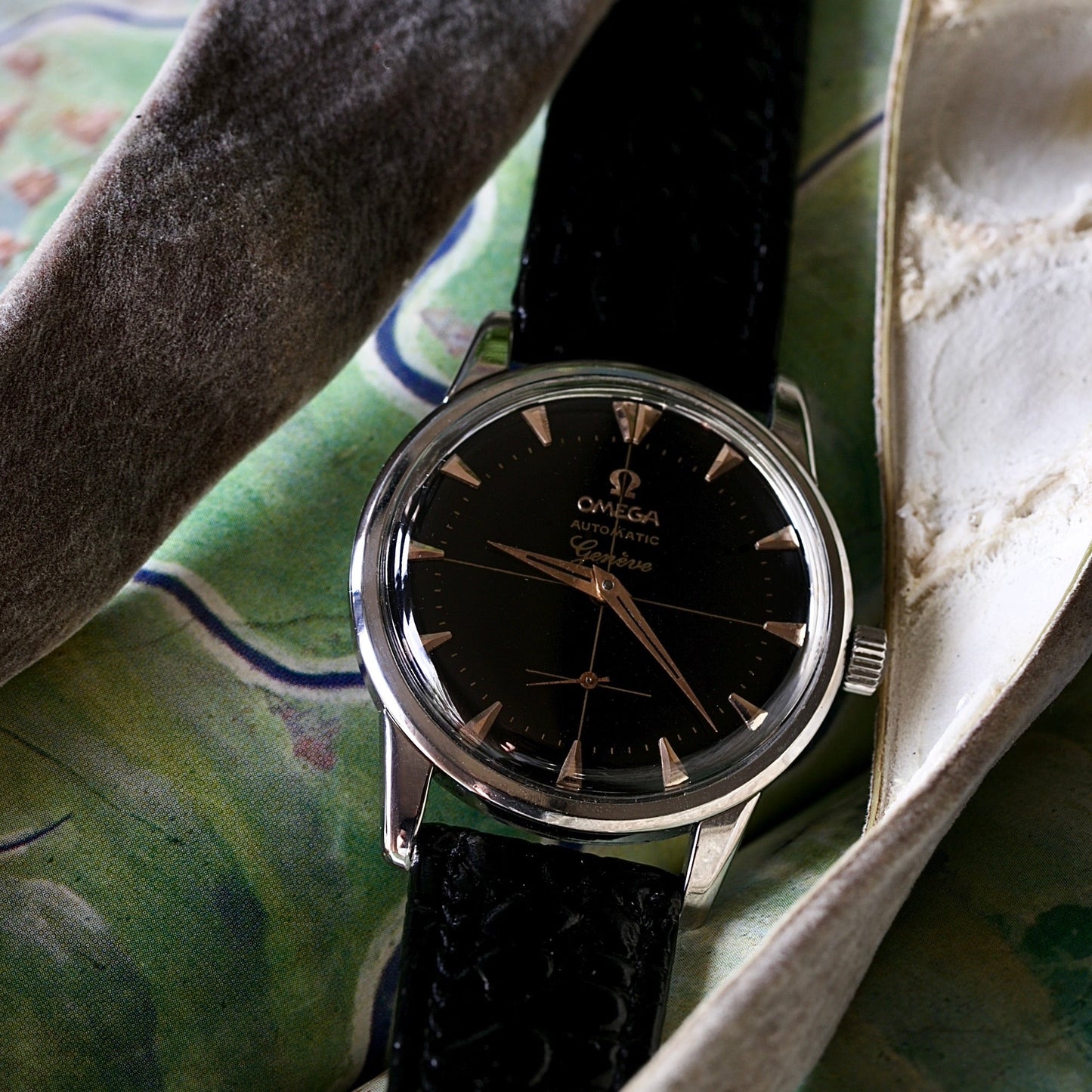 Omega Genève Automático 1958 – Esfera Negra Restaurada