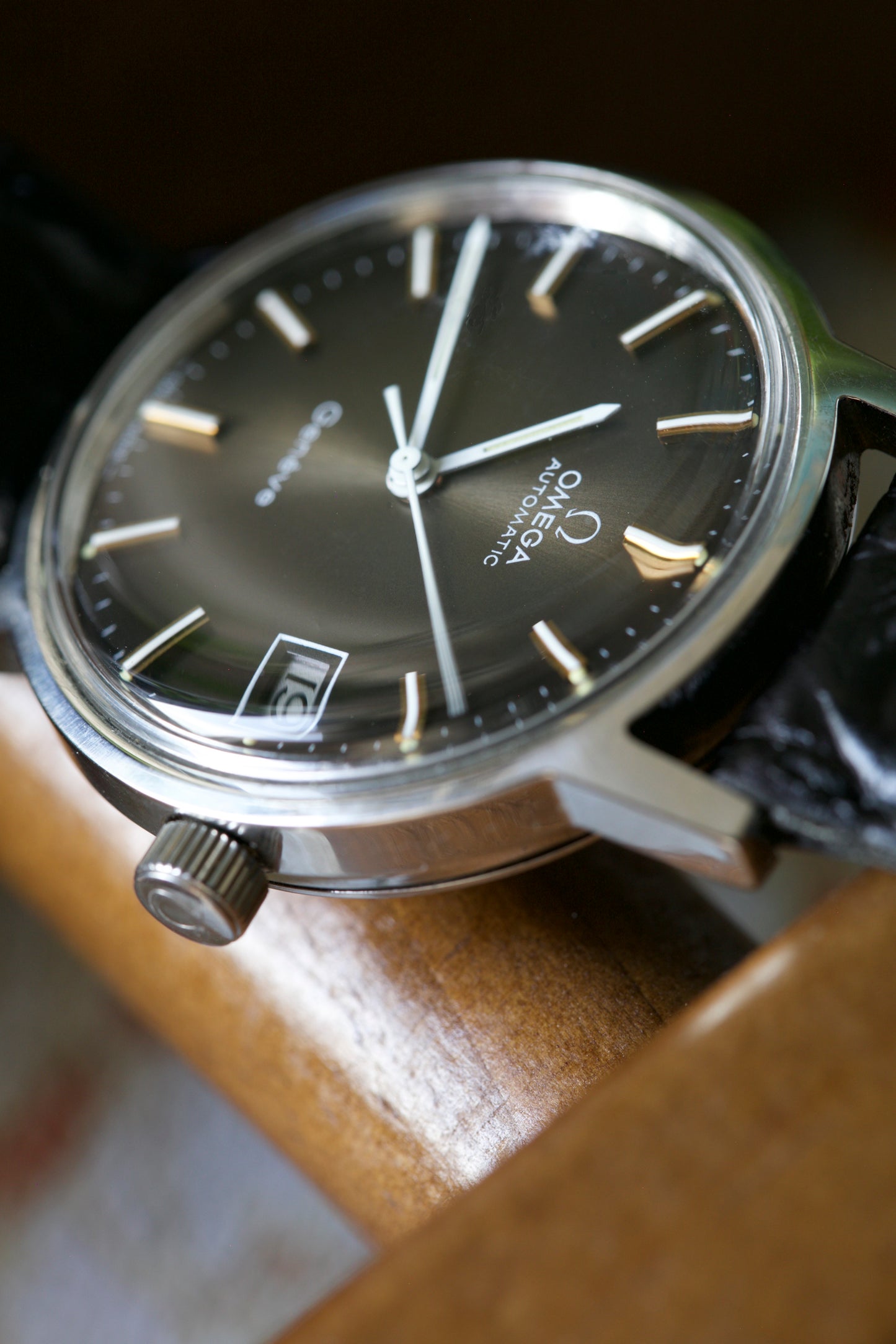 Omega Genève Ref. 166. 0163 Automatic 1973 – Original Chocolate Brown Dial