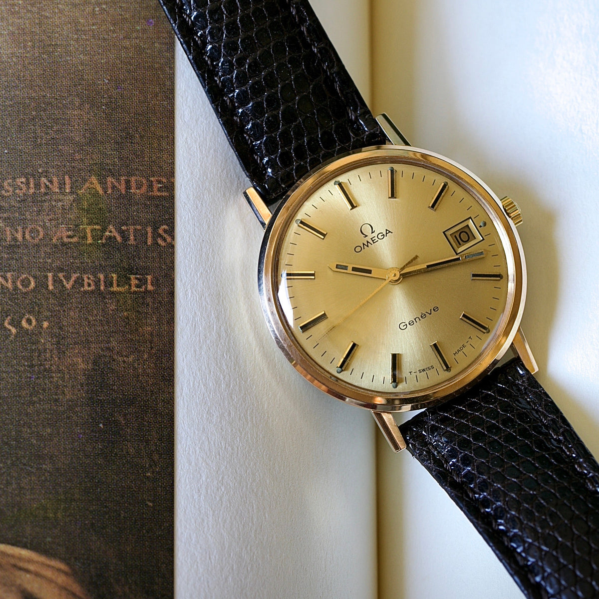Omega Genève de Cuerda Manual Chapado en Oro Rosa Ref. 132.019  – Año 1969- Hebilla Original