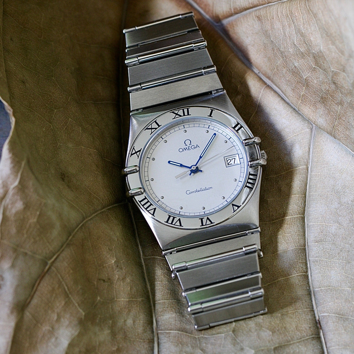 Omega Constellation Manhattan Ref. 396. 1070  – Silver Dial & Blue Hands- Year 1991
