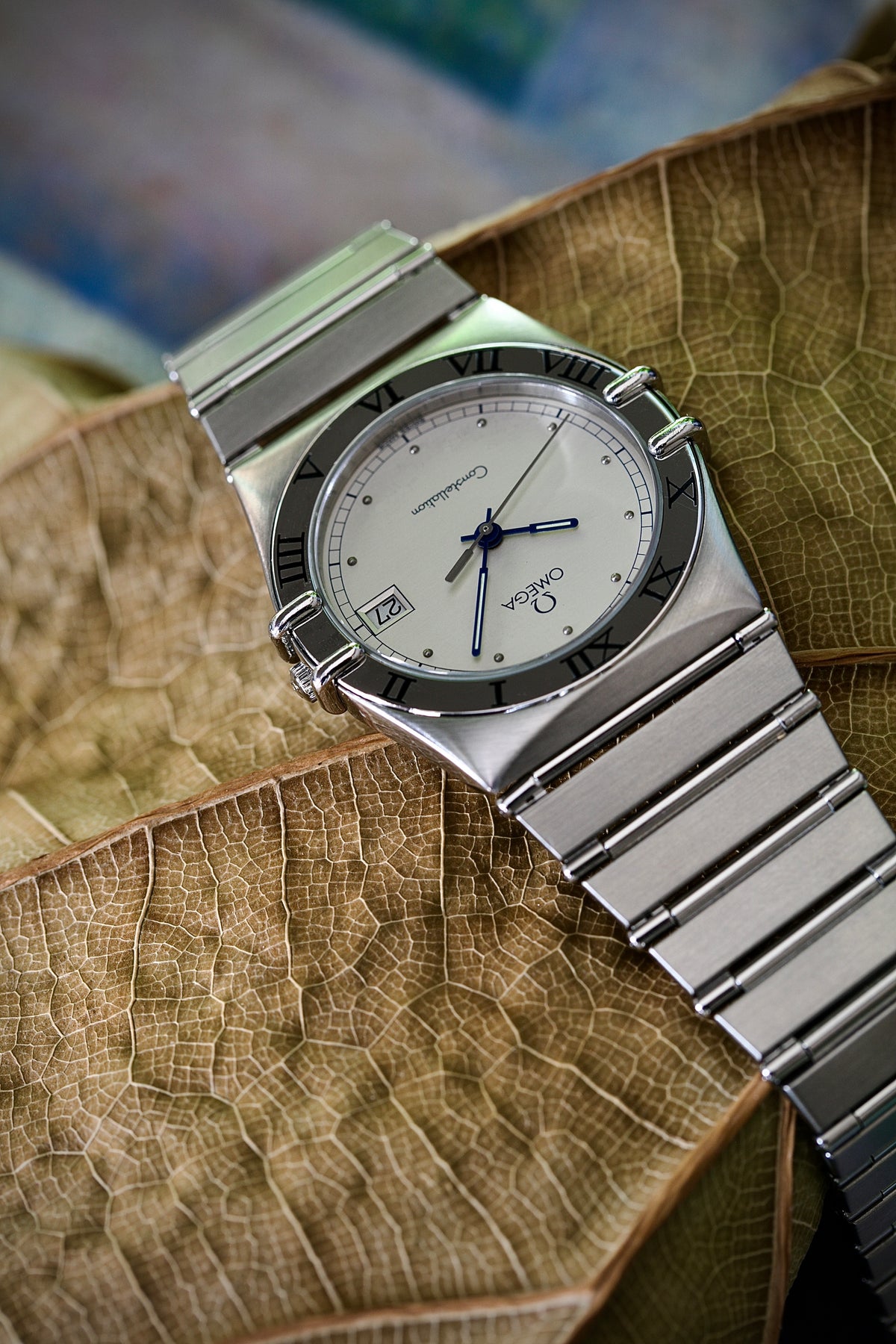 Omega Constellation Manhattan Ref. 396. 1070  – Silver Dial & Blue Hands- Year 1991
