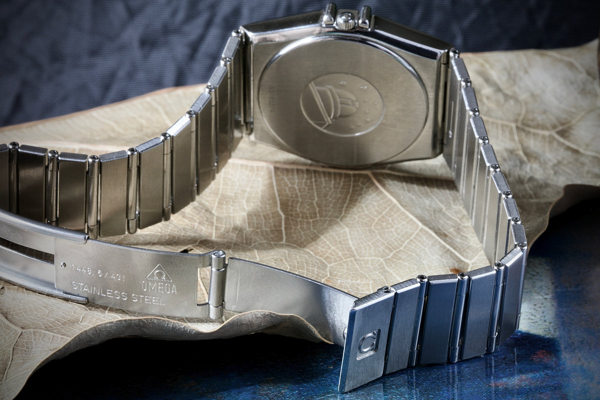 Omega Constellation Manhattan Ref. 396. 1070  – Silver Dial & Blue Hands- Year 1991
