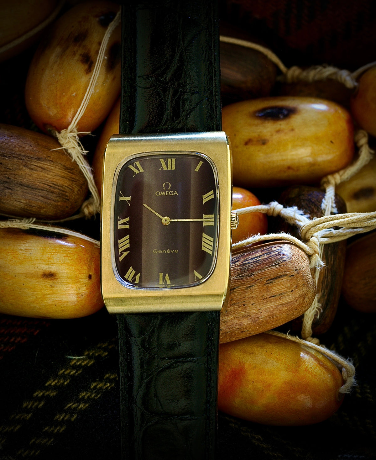 Omega Genève Tank XL Holo Dial Ref. 111. 0116  – NOS- Year 1975
