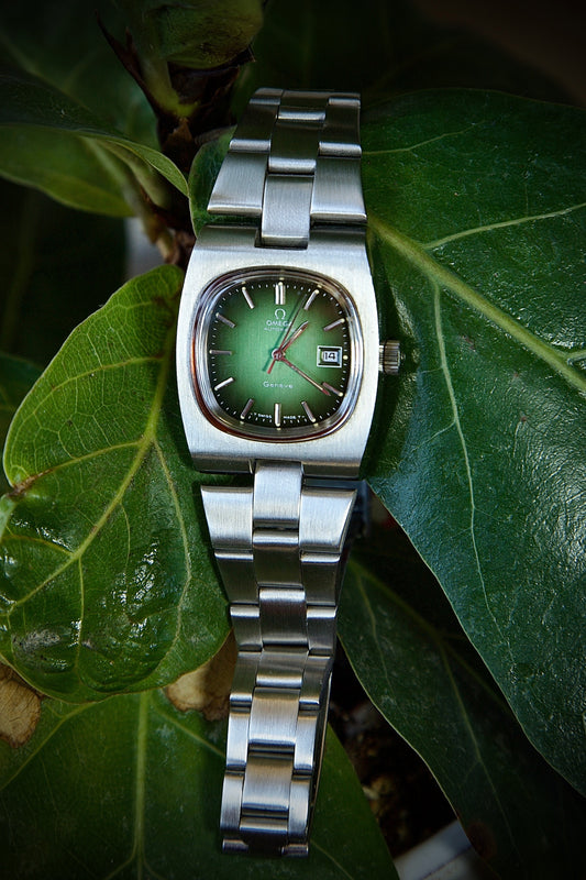 Omega Genève Mujer Automático 1974 – Ref. ST 766. 0012 – Esfera Verde Sunburst NOS