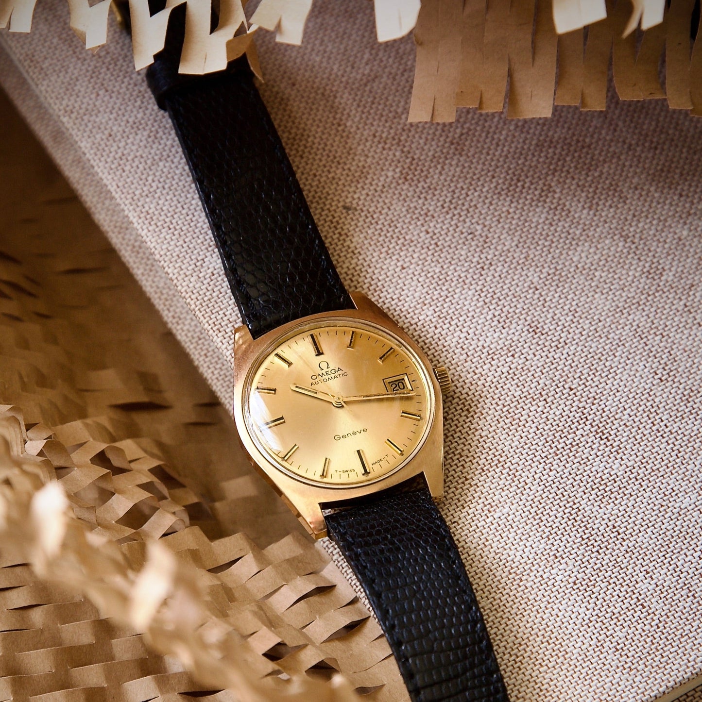 Omega Genève Automático Vintage – Calibre 565 | Caja Chapada en Oro Rosa