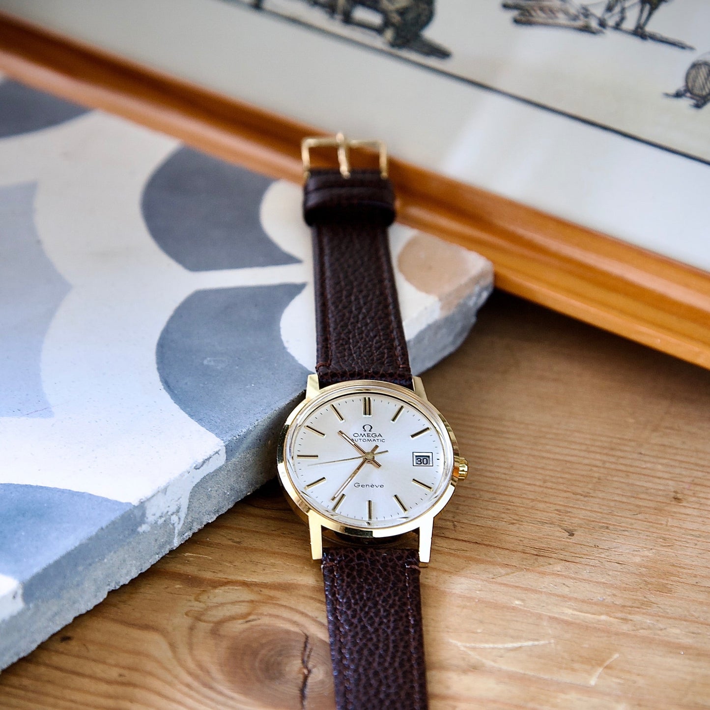 Omega Genève Automático Ref. 116. 0163 | 1973 – Esfera Blanca | Chapado en Oro