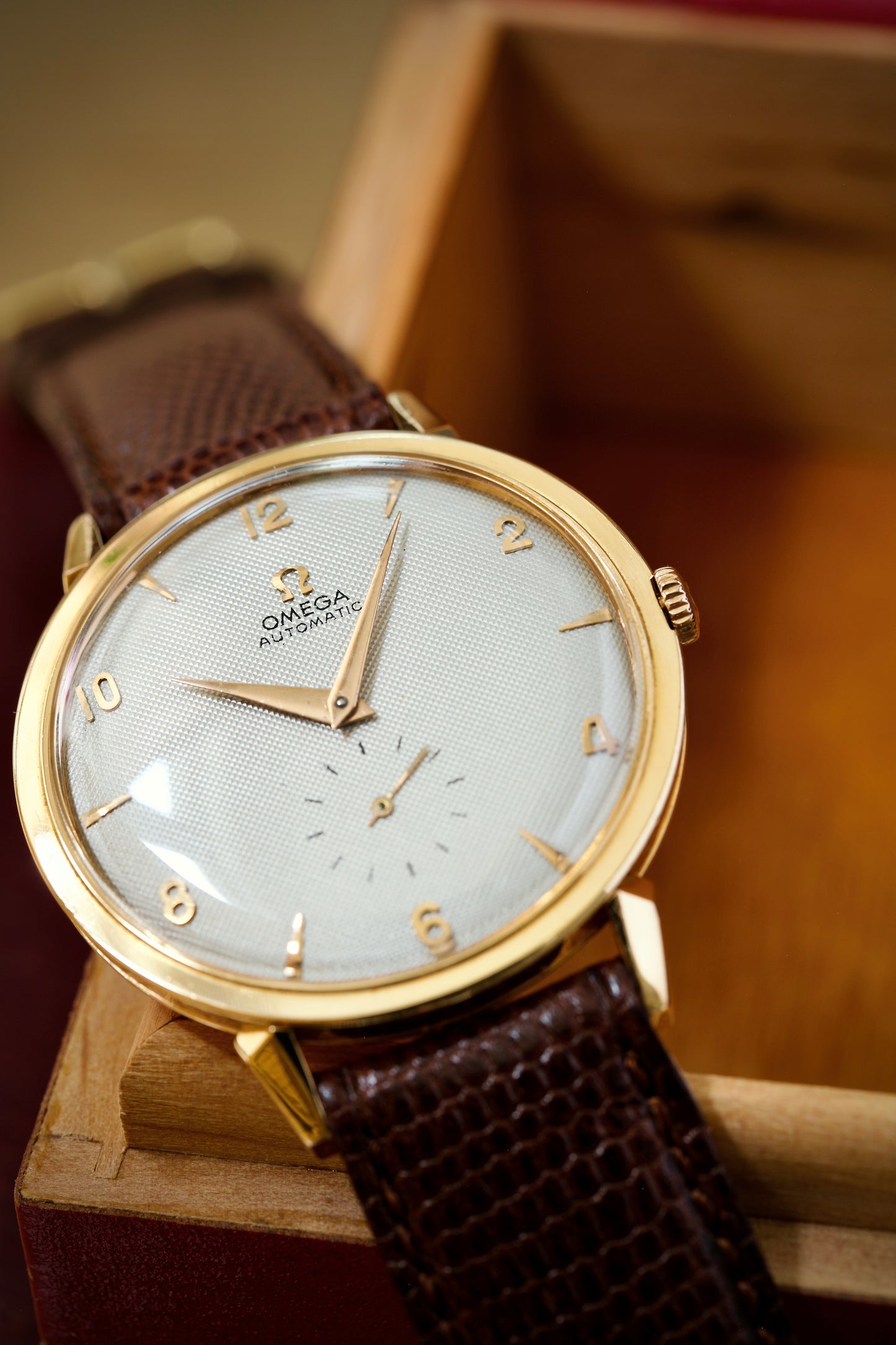Omega Automatic 18k Rose Gold Jumbo Ref. 2714 (1952) – With Vintage Omega Box